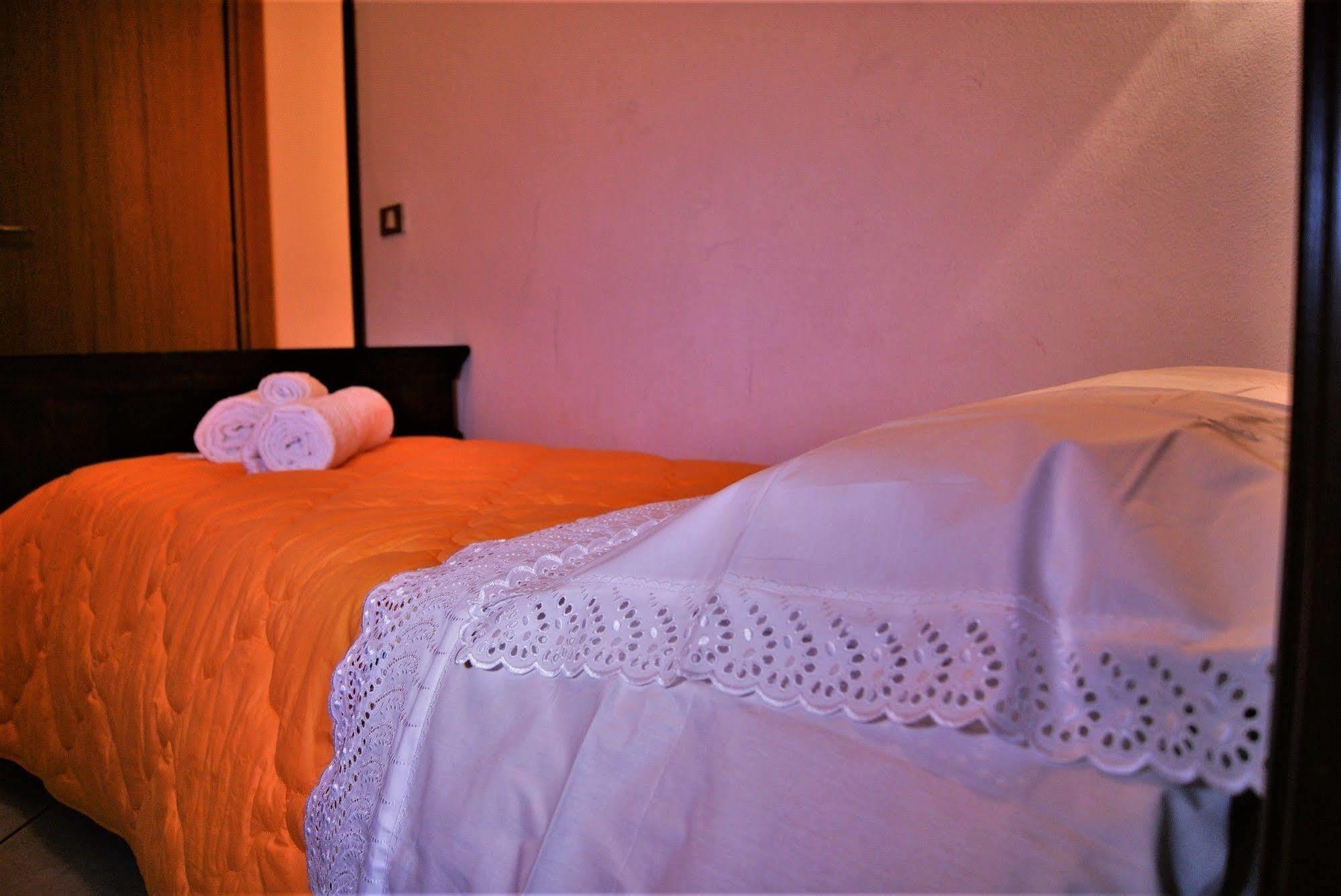 Oleaster - Rooms & Apartments Bolognetta Bagian luar foto